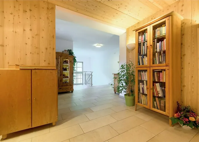 Arche Hof Oebristhof Апартаменты *