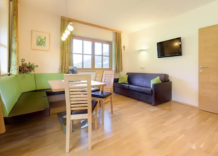 Апартаменты Arche Hof Oebristhof Клайнарль