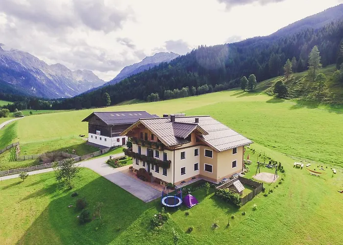 Arche Hof Oebristhof Апартаменты *