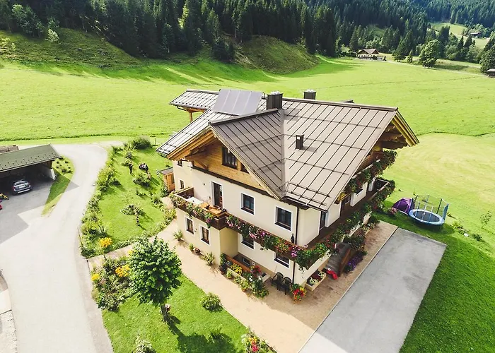 Апартаменты Arche Hof Oebristhof Клайнарль